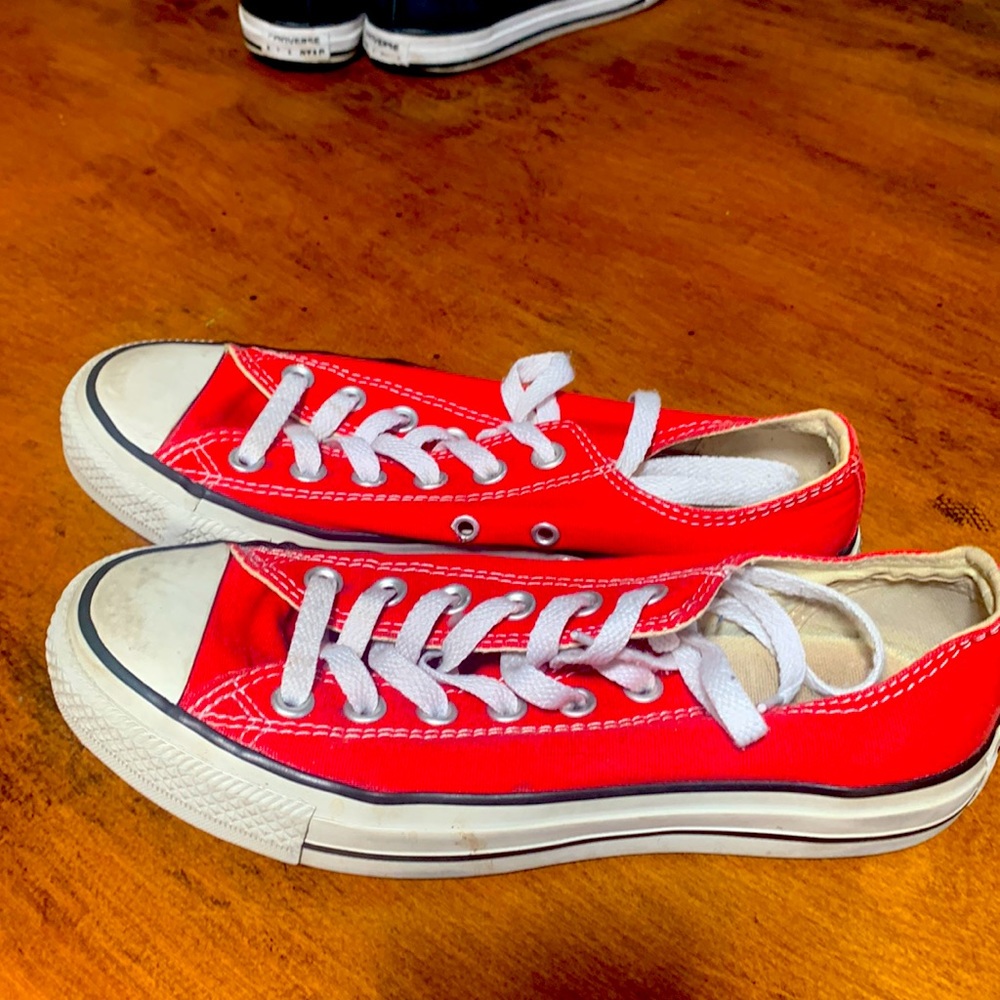 Red converse